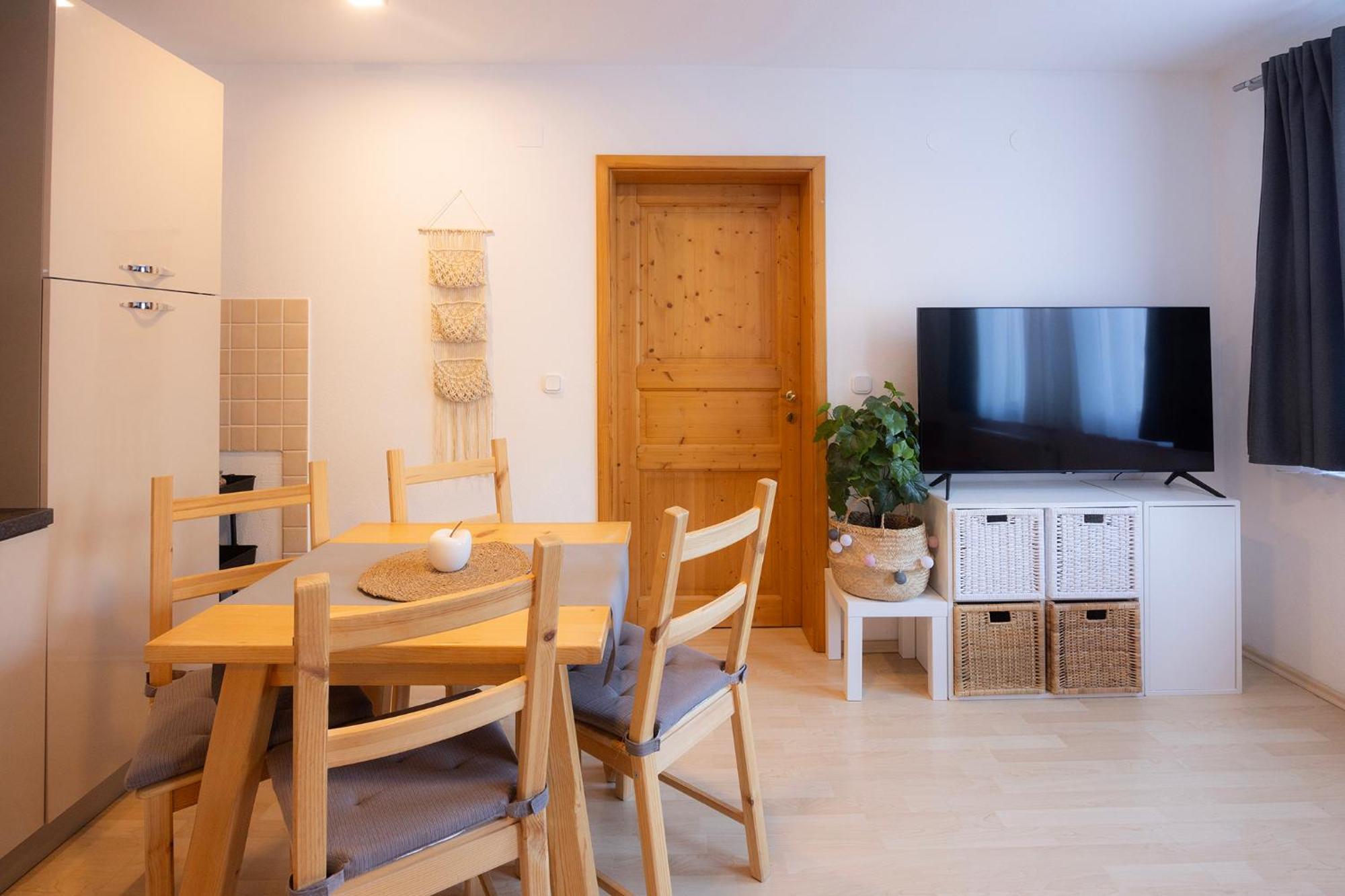Apartmaji Anze Kranjska Gora Bilik gambar