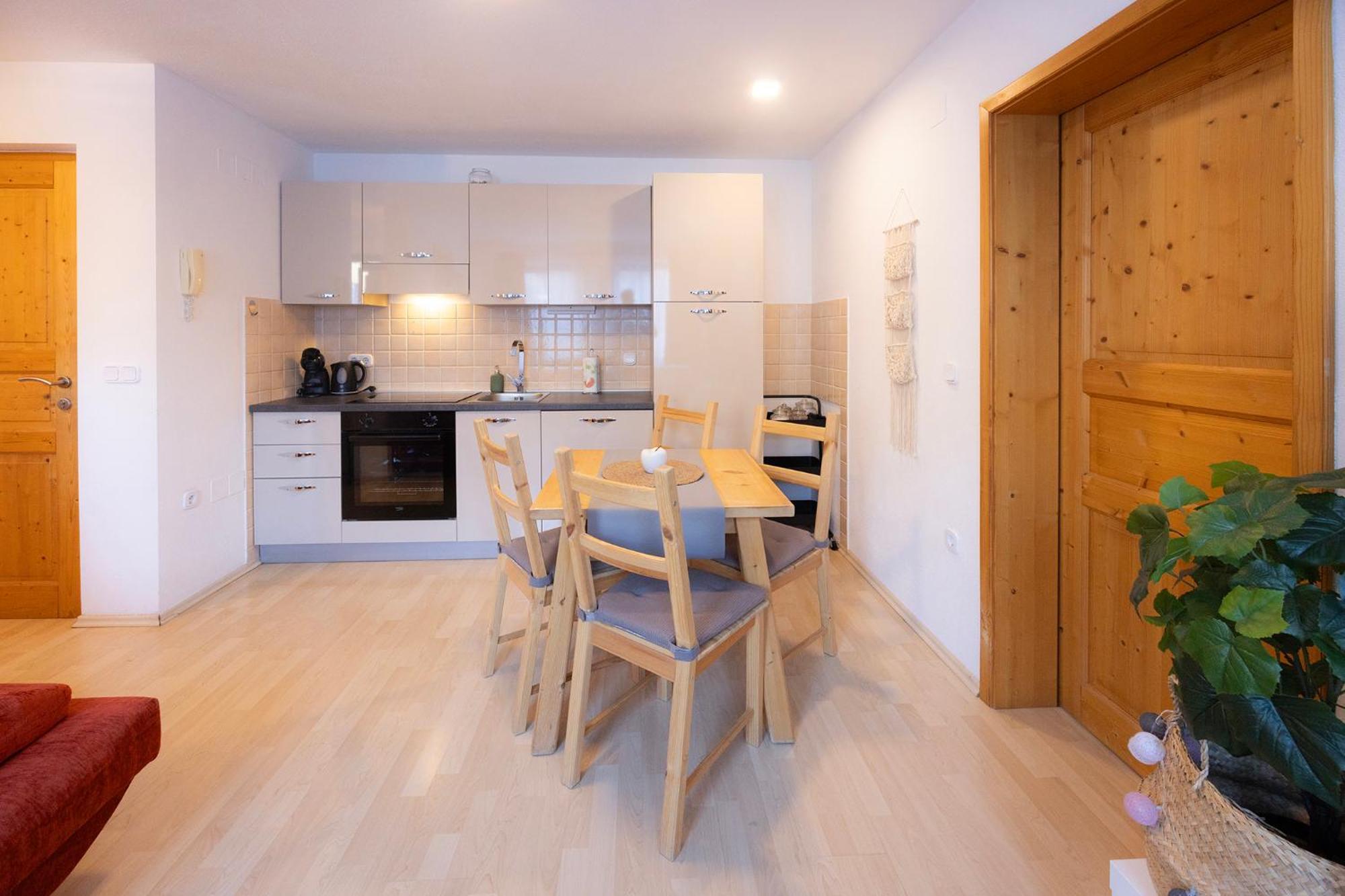 Apartmaji Anze Kranjska Gora Bilik gambar
